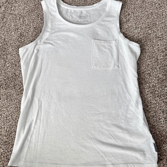 Patagonia white tank top, size XS - Picture 2 of 4